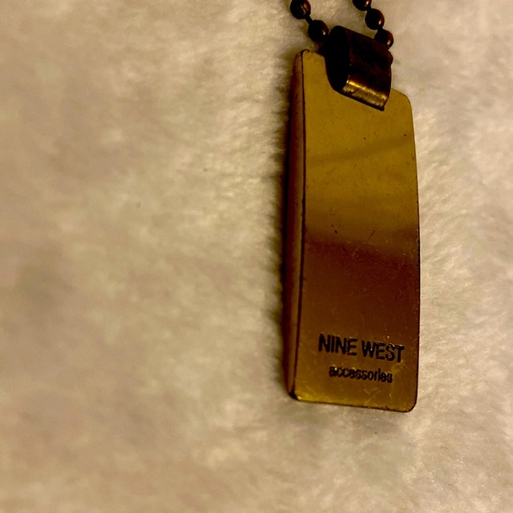 Nine West Gold Tag for Purse EUC - Picture 2 of 2